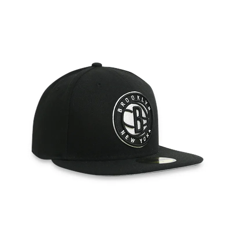 [70343946] Brooklyn Nets Men's Black Fitted Hat.