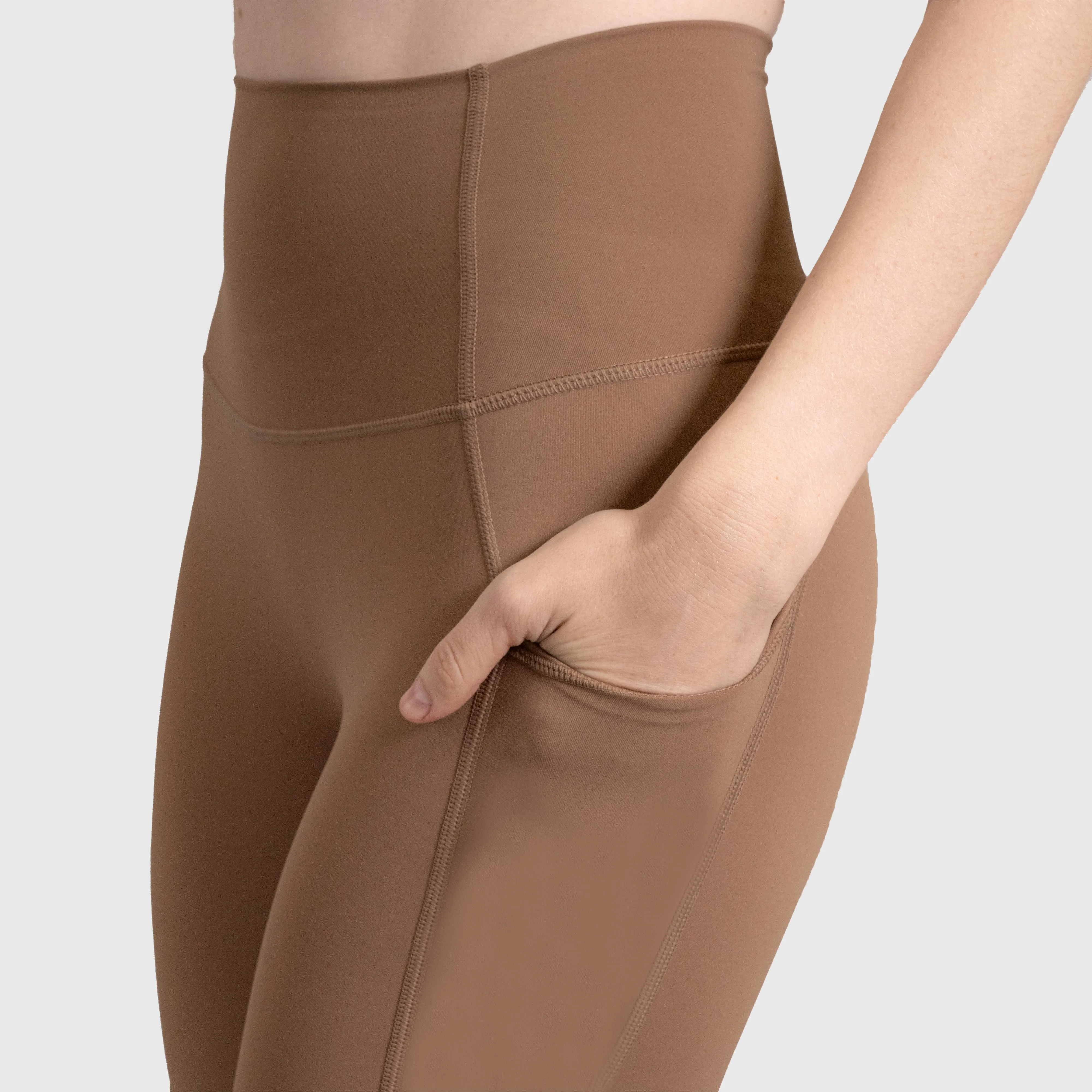 Align Shorts (Beige)