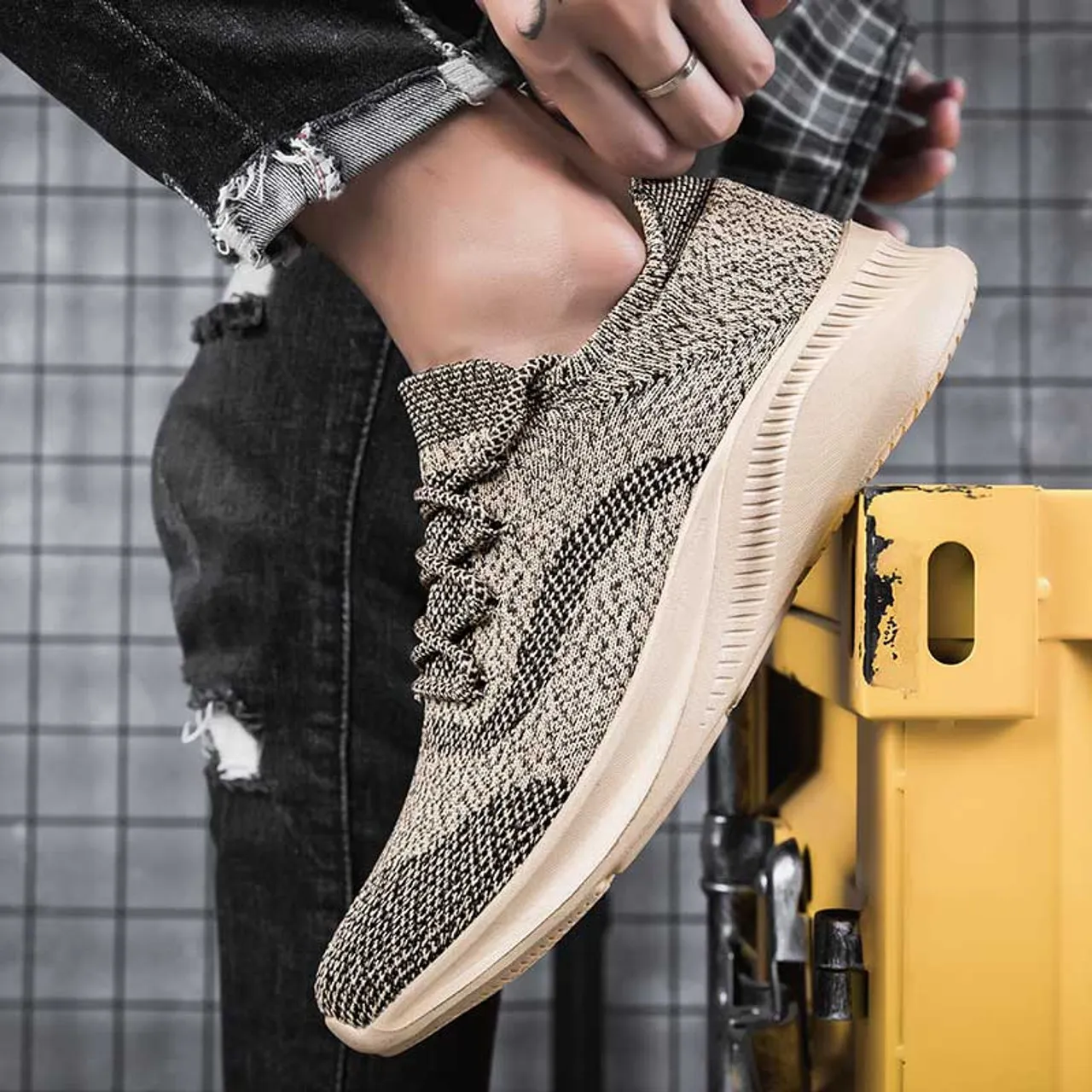 Khaki flyknit pattern texture sport shoe sneaker