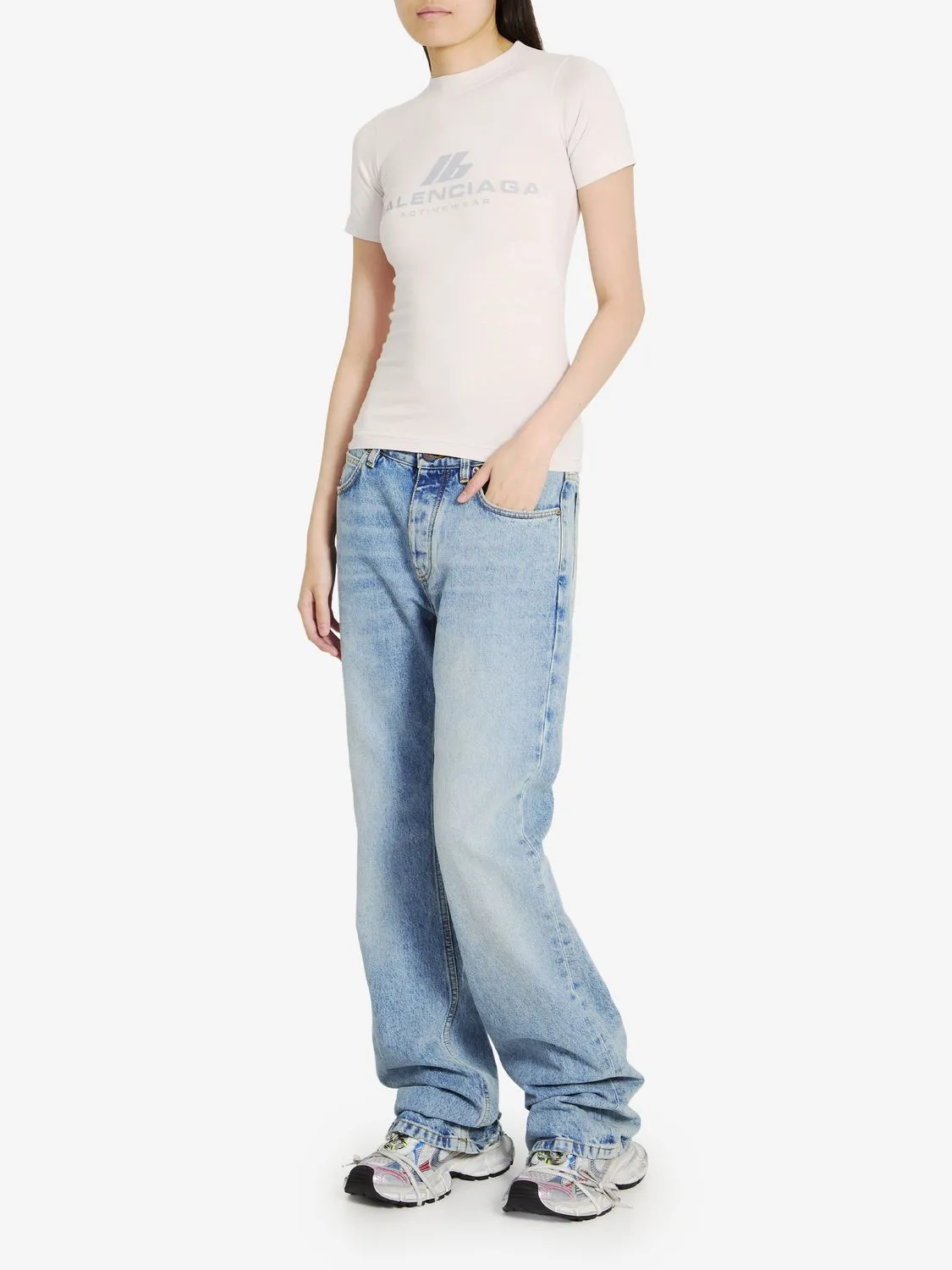 LIGHT BLUE JEANS WITH DISTRESSED HEM