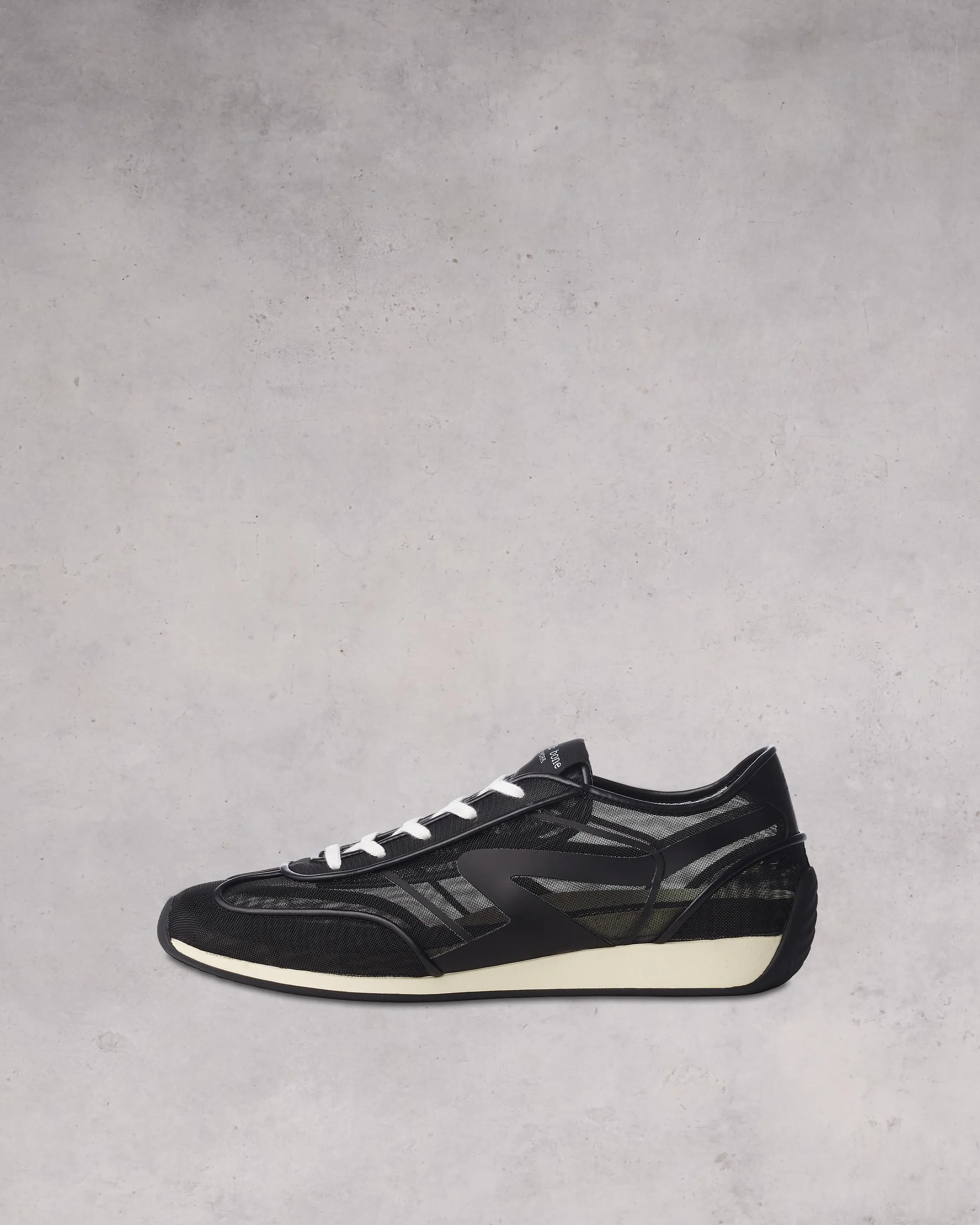 Slim Retro Runner Mesh Sneaker