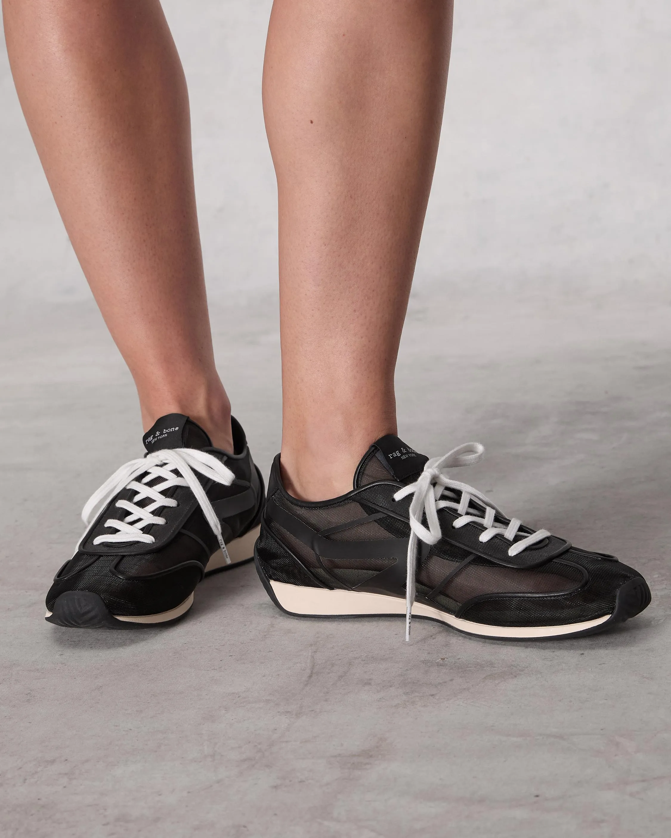 Slim Retro Runner Mesh Sneaker