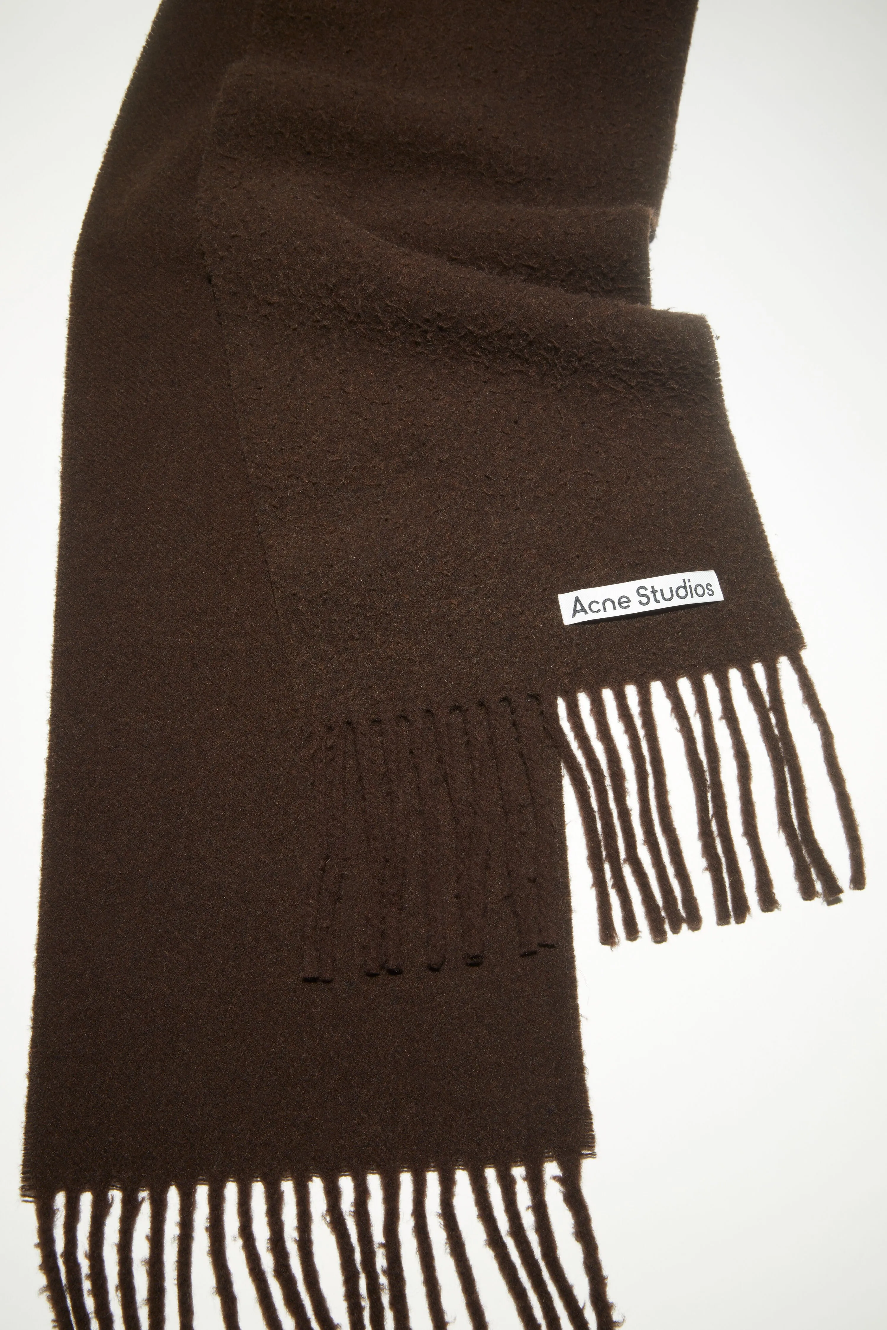 Wool fringe scarf